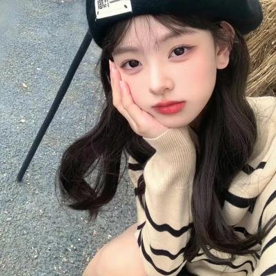 《女王旅途》封面